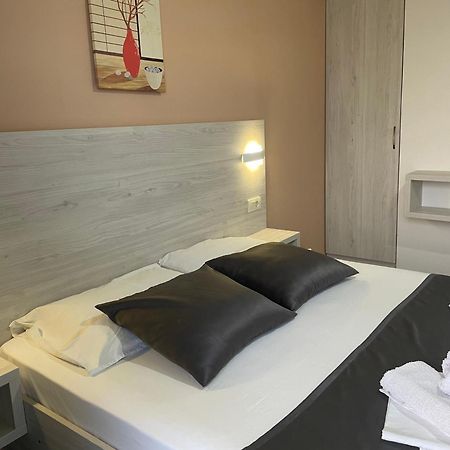 Molla Apartments Ulcinj Bagian luar foto
