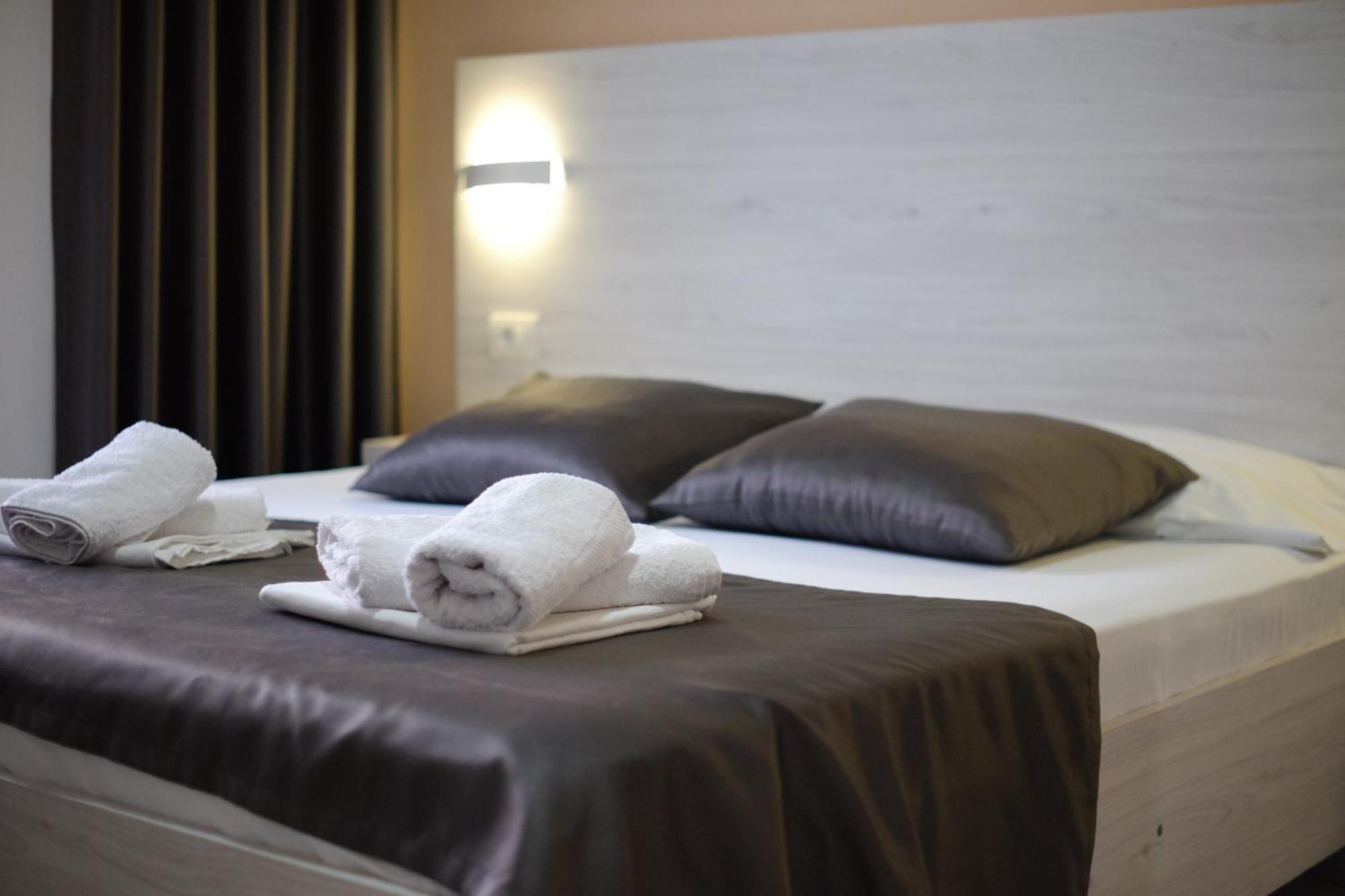 Molla Apartments Ulcinj Bagian luar foto